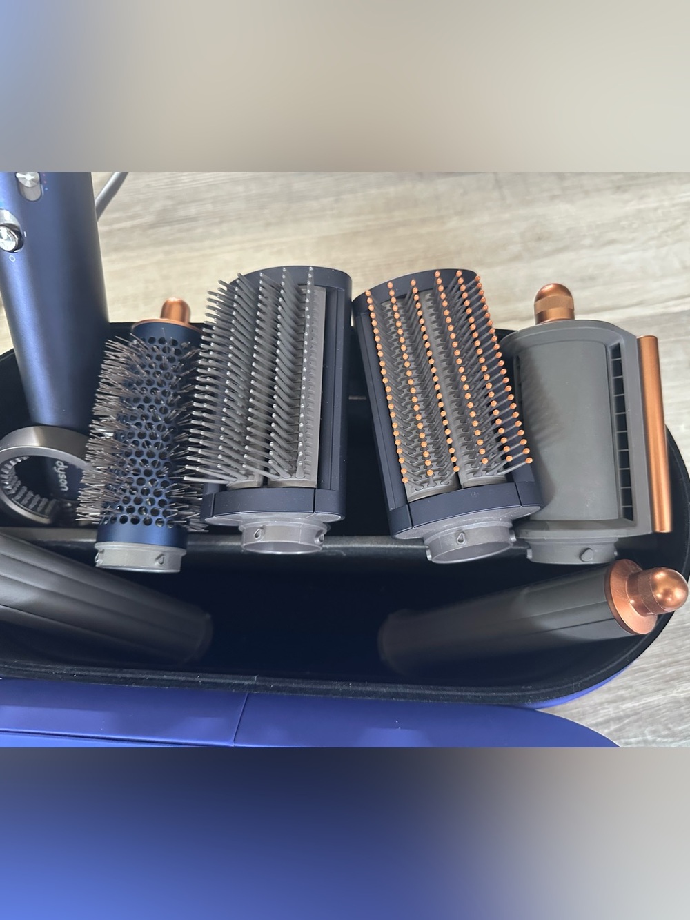 Dyson Airwrap Multistyler, like new - Picture 5 of 6
